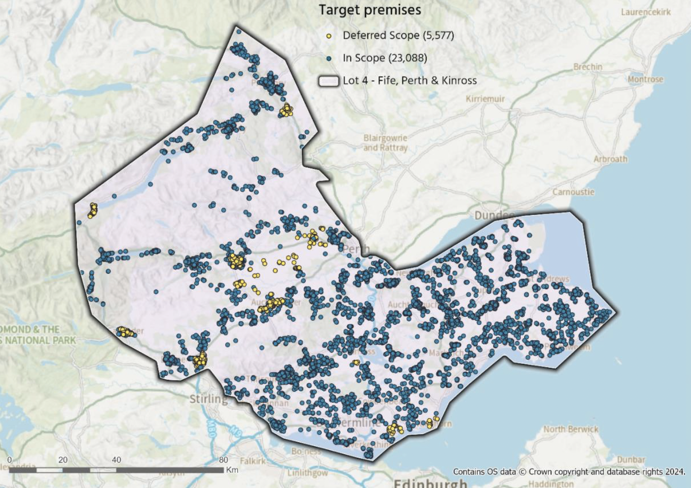 A map showing the geographic boundary of Lot 4 - Fife, Perth and Kinross, including the in-scope and deferred scope properties. The in-scope premises are shown as blue dots and the deferred scope premises are shown as yellow dots with a black outline.