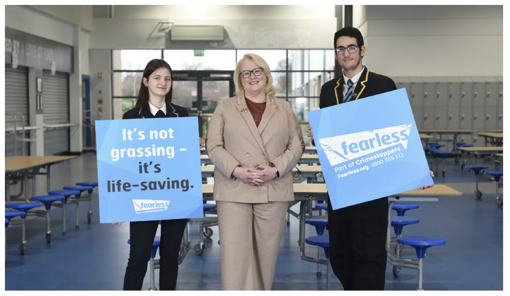 Christina McKelvie MSP and Minister for Drugs and Alcohol with high school pupils at the Fearless drugs campaign.